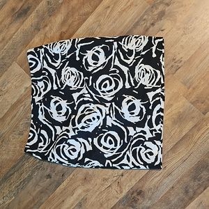 👗LIZ CLAIBORNE BLACK & WHITE PENCIL SKIRT 👗
